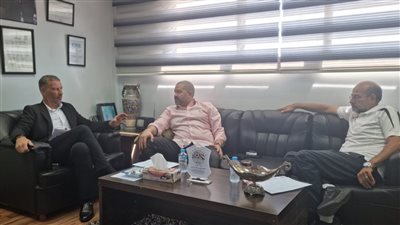 الاثنين المقبل.. اتحاد الكرة ورابطة الأندية يجتمعان مع لجنة الحكام برئاسة كلاتنبرج 