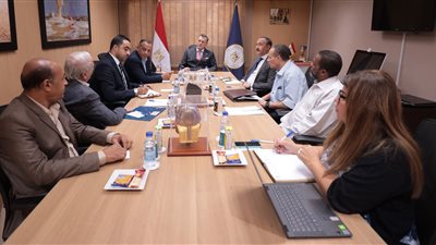 وزير السياحة يجتمع بممثلي اللجان النقابية للعاملين بالأعلى للآثار لمناقشة العلاوات المالية