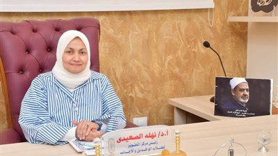 أيدت سفر المرأة دون محرم.. أبرز مواقف أول سيدة تعين مستشارا لشيخ الأزهر