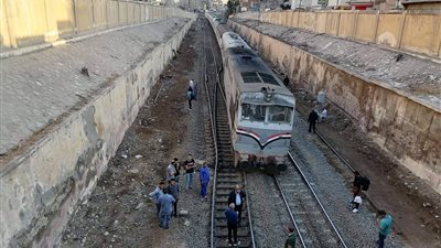 السكة الحديد: لاتوجد أية إصابات في حادث خروج عربتي قطار مطروح 