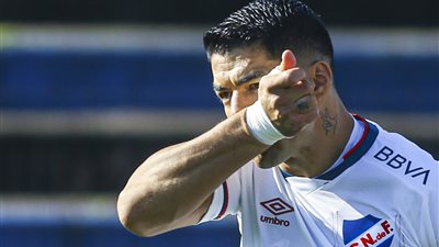 عودة محتملة إلى أوروبا.. القصة الكاملة لـ رحيل سواريز عن ناسيونال الأورجواياني