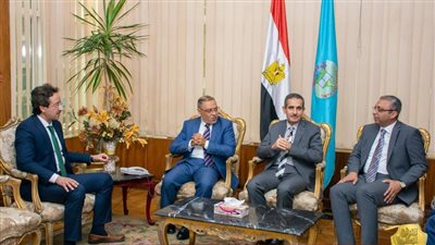 رئيس جامعة طنطا يستقبل محافظ الغربية ورئيس مجلس أمناء مؤسسة صناع الخير |صور