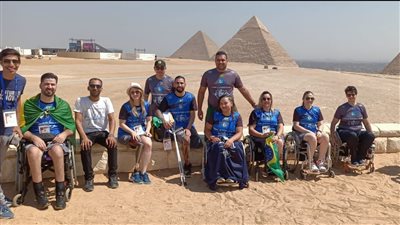 جولة سياحية لمنتخبات العالم المشاركة ببطولة الكراسي المتحركة لليد بمنطقة الأهرامات 