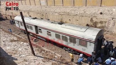 انتظام حركة القطارات بمحطة دمنهور بعد رفع آثار حادث خروج قطار عن القضبان | بث مباشر