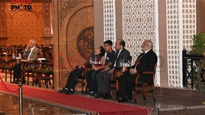 إيهاب فهمي وبوسي شلبي أبرز حضور عزاء زوجة خالد زكي بمسجد الشرطة