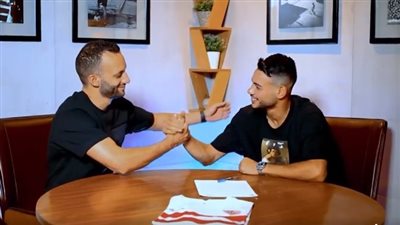 نبيل عماد دونجا يصل القاهرة بعد انتهاء برنامجه العلاجي في قطر