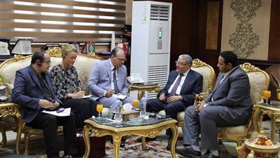 محافظ المنيا يستقبل وفد بعثة البنك الدولي والمكتب التنسيقي لبرنامج التنمية المحلية بالصعيد 