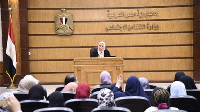 وزيرة التضامن تفتح باب التطوع للأمهات المثاليات عن العام الجاري في أنشطة وبرامج الوزارة | صور