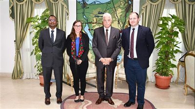 محافظ جنوب سيناء يستقبل وفدا من السفارة الأمريكية للتنسيق لمؤتمر تغير المناخ 