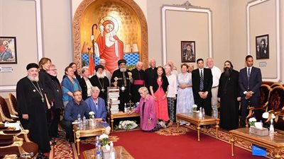 البابا تواضروس يستقبل سائحين ألمان: الكنيسة القبطية المصرية تتميز بـ 3 أهرامات