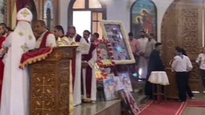 بحضور الأساقفة.. بدء صلاة قداس الأربعين لضحايا كنيسة أبي سيفين بإمبابة | بث مباشر 