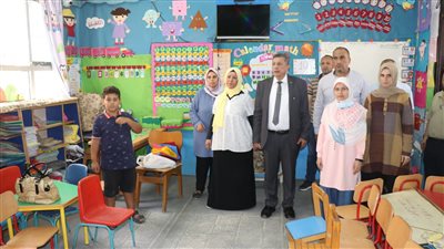لعدم التزامه بإنهاء تجهيزات العام الدراسي الجديد.. إحالة مدير ووكيل مدرسة بالبحيرة للشئون القانونية