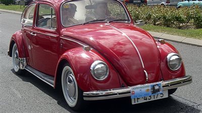 نوستالجيا.. إعلان قديم لسيارة فولكس فاجن بـ 435 جنيها يثير دهشة رواد السوشيال ميديا