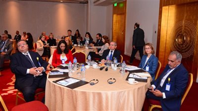 بإنشاء 27 مركَزًا متميزًا.. التعليم تناقش برنامَج دعم وكفاءة الطاقة المتجددة TEREEE