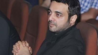 عمرو محمود ياسين: وفاة هشام سليم صدمة لنا.. وكان هناك تواصل دائم بيننا | فيديو