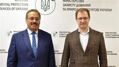 سفير مصر بأوكرانيا يستعرض مع وزير البيئة الأوكراني رؤية القاهرة لمؤتمر المناخ