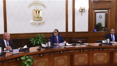 الحكومة تكشف آخر تطورات تطوير منفذ السلوم البري