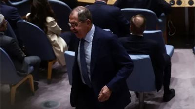 وزير الخارجية الروسي ينسحب من الجلسة وسيل اتهامات لـ موسكو.. ماذا حدث في مجلس الأمن؟ 