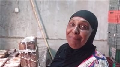 أقدم سيدة تصنع حلوى المولد بطنطا: بشتغل من 50 سنة.. وببيع بأسعار قليلة عشان الغلابة | بث مباشر