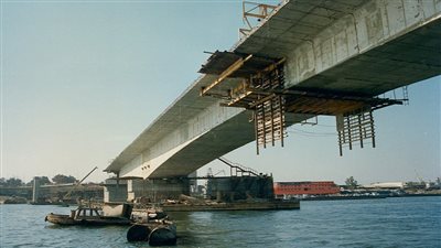 أستاذ إدارة أزمات: الدولة أنشأت 2000 كوبري ونفق.. وطورت السكة الحديد بشكل يليق باسم مصر