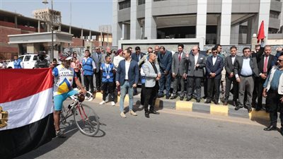 وزير الشباب يطلق شارة بدء فاعليات ماراثون الدراجات الهوائية ببني سويف | بث مباشر