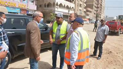محافظ القليوبية يتابع معدلات تنفيذ مشروعات بمدن بنها وشبرا الخيمة والخصوص