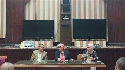 تجديد العلم ومنع تركيب مرواح السقف بالفصول.. أبرز توجيهات مديرية التعليم بالقليوبية قبل بدء الدراسة 