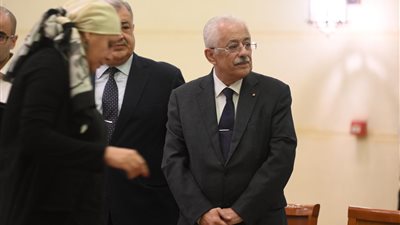 وزير التربية والتعليم يؤدي واجب العزاء في زوجة طارق شوقي