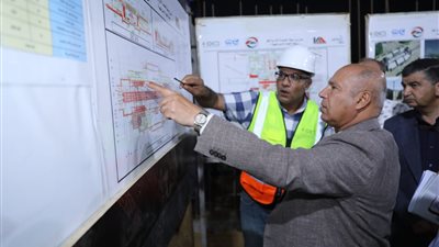 وزير النقل يتفقد محطة عدلي منصور.. ويستقل قطار LRT حتى العاصمة الإدارية 