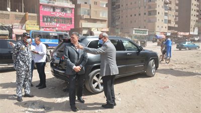 محافظ القليوبية يتابع سير أعمال الحملة المكبرة لإزالة الإشغالات والقمامة بشبرا 