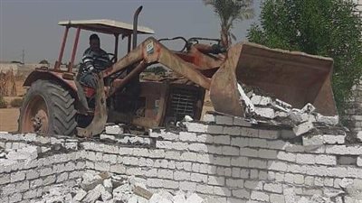 إزالة 345 حالة تعد بالبناء المخالف على أراضٍ زراعية وأملاك الدولة بالمنيا