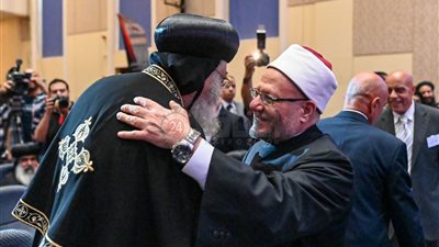 البابا تواضروس ومفتي الجمهورية يشهدان احتفالية بنت الملك من الكاتدرائية بالعباسية 