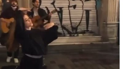 ثورة التاء المربوطة.. إيرانيات يرقصن ويحرقن الحجاب في الشوارع لأول مرة في حياتهن