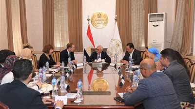 وزير التعليم يلتقي السفير البريطاني بالقاهرة لمناقشة التعاون المشترك لتطوير التعليم