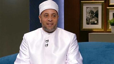  ارسل هذه الرسالة لـ20 شخصا وستسمع خبرا سارا.. عالم أزهري: حرام ومخالف للشرع 