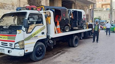 لليوم الثاني.. مرور المنوفية تطارد مركبات التوكتوك المخالفة بشوارع شبين الكوم | صور