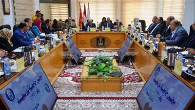 رئيس جامعة بورسعيد يؤكد جاهزية الكليات لاستقبال العام الدراسي الجديد