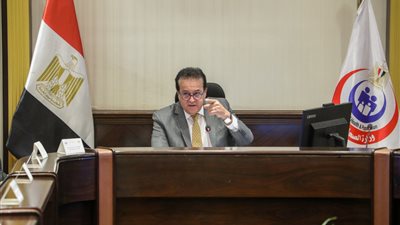 وزير الصحة يترأس الاجتماع الأول لمجلس مراقبة عمليات الدم