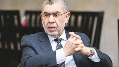 هارب من 500 سنة سجن.. بلاغ يطالب المركزي وهيئة الدواء باتخاذ الإجراءات ضد صيدليات العزبي وشطبها من سجلات الصيادلة