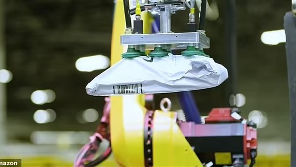 روبوت يستخدم تقنية