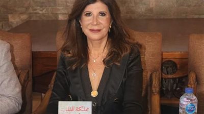 خلال ندوة الحب في زمن الحروب والأزمات.. مناقشة رواية مملكة القلب للروائية منى زكي