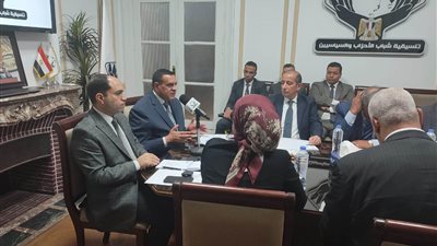 وزير التنمية المحلية يستعرض جهود الوزارة أمام تنسيقية شباب الأحزاب والسياسيين