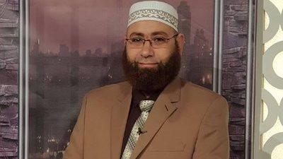 القبض على الشيخ إبراهيم شهاب بتهمة تجارة عقاقير مجهولة واستخدامها في علاج المس والسحر 