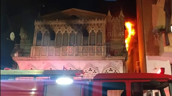 جانب من الحريق 