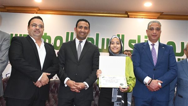 محافظ الفيوم ونقيب