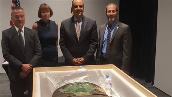 استعادة تابوت فرعوني