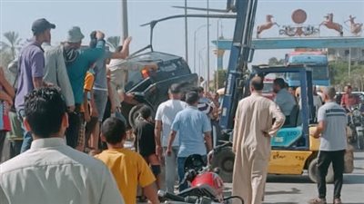 جروح قطعية وسحجات.. ننشر أسماء ضحايا تصادم قطار بسيارة في الشرقية