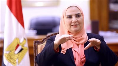 توصيل المعاشات للمنازل.. 7 قرارات مهمة من التضامن لكبار السن| بث مباشر