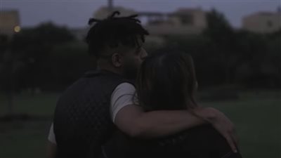 أوكا يستعين بزوجته مي كساب في كليب أميل ضمن ألبومه الجديد | فيديو