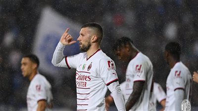 جيرو ولياو يقودان هجوم ميلان أمام هيلاس فيرونا في الدوري الإيطالي 